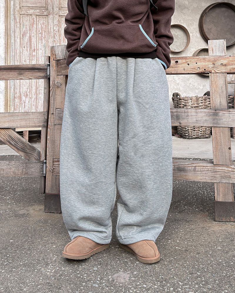 Nover Back Patch Fleece Sweat Pants