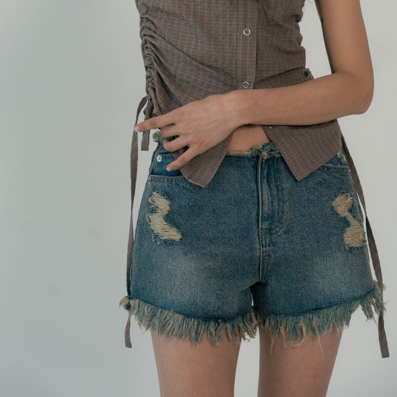 FRINGE DENIM SHORTS (BLUE)
