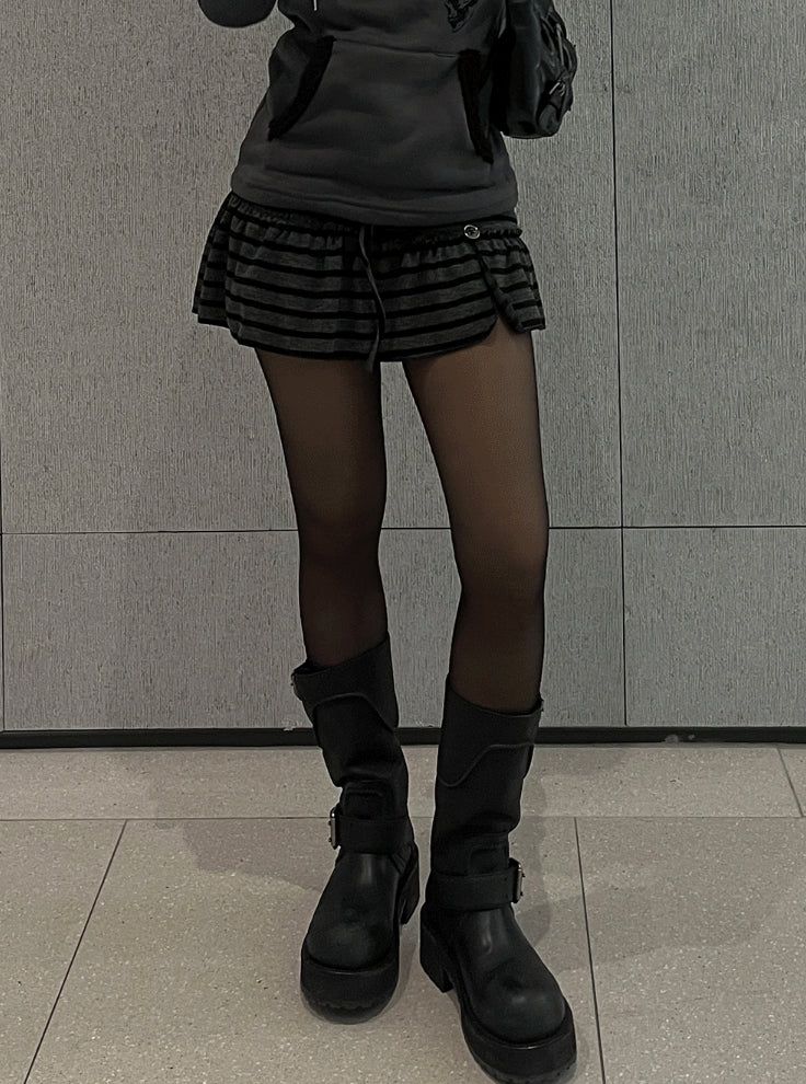 hatsukoshi(ハツコシ)の「Ribbon string slit button stripe skirt(Skirts)」