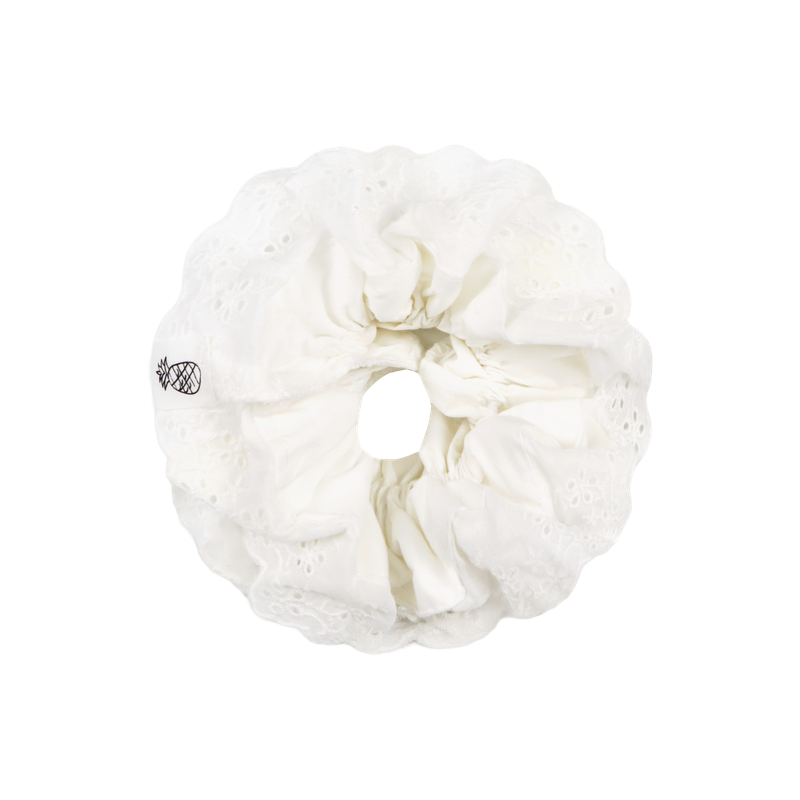 PUNCHING LACE SCRUNCHIE