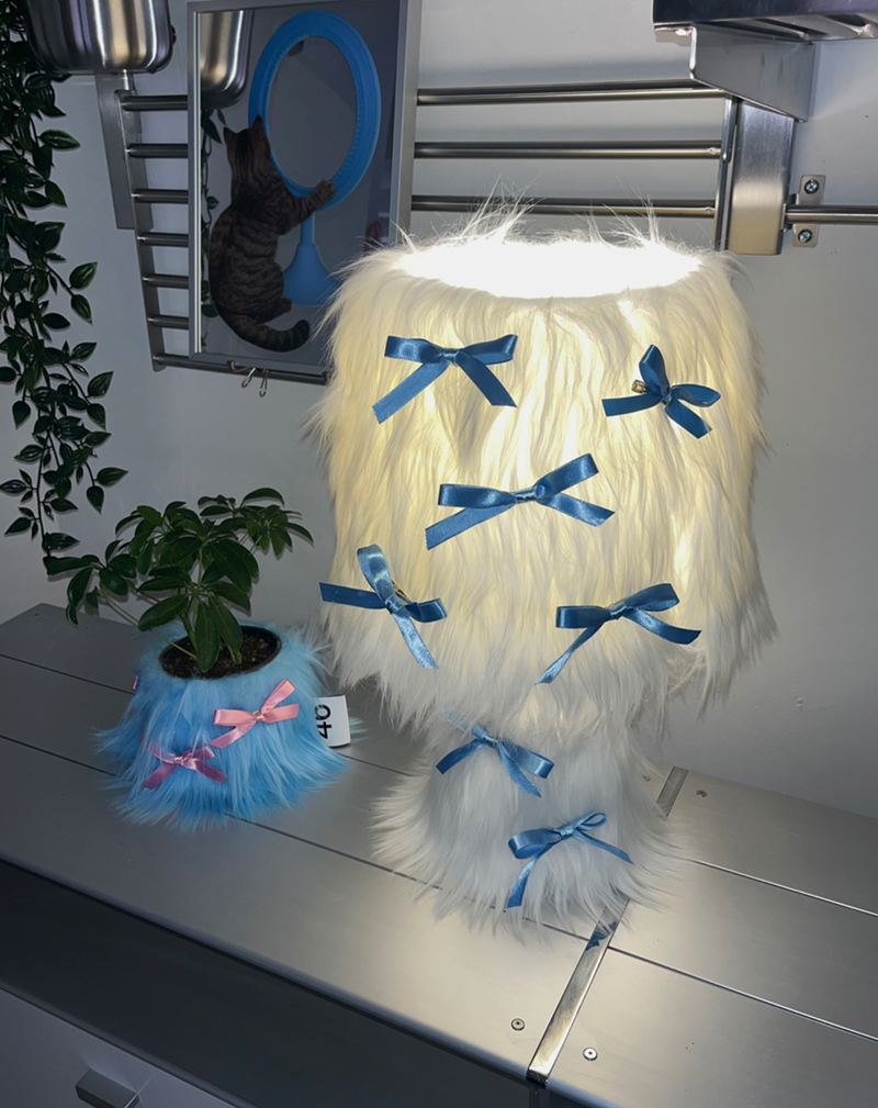 RIBBON PIN (SKY BLUE)
