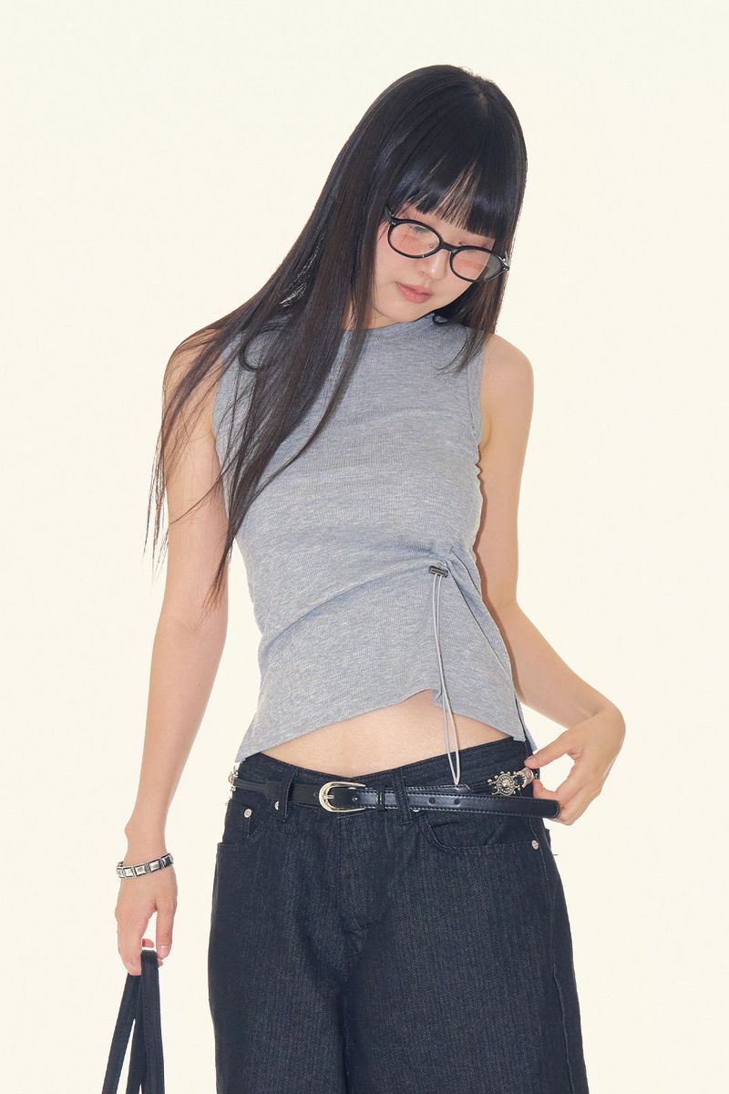 Raucohouse（ラウコハウス）の「Tori string shirring sleeveless（Tops）」