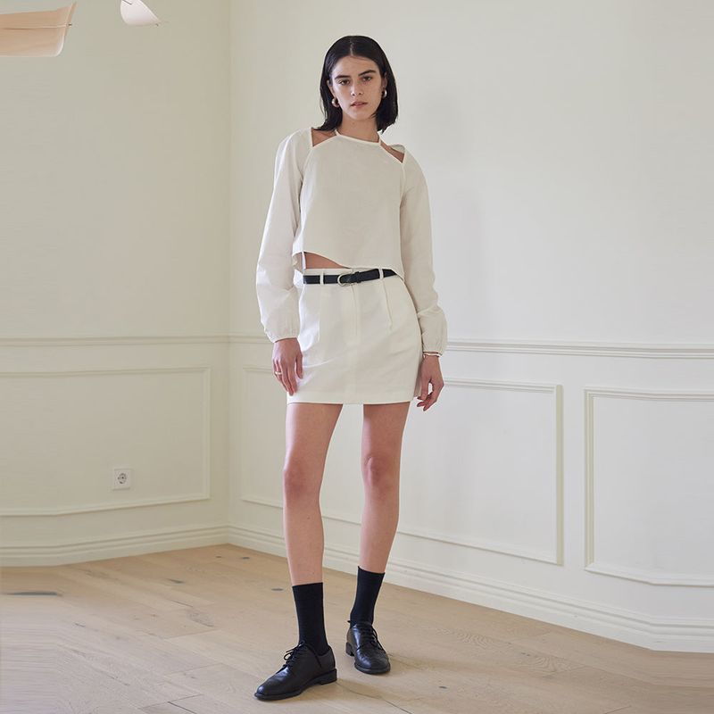TMO BY 13MONTH（ティーエムオーバイサーティーンマンス）の「ONE TUCK MINI SKIRTS (WHITE)（Skirts）」