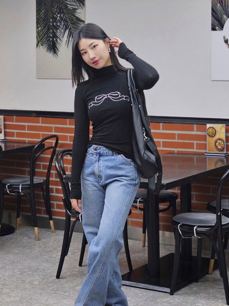 リボンキュービックタートルネックTシャツ - ブラック,ネイビー