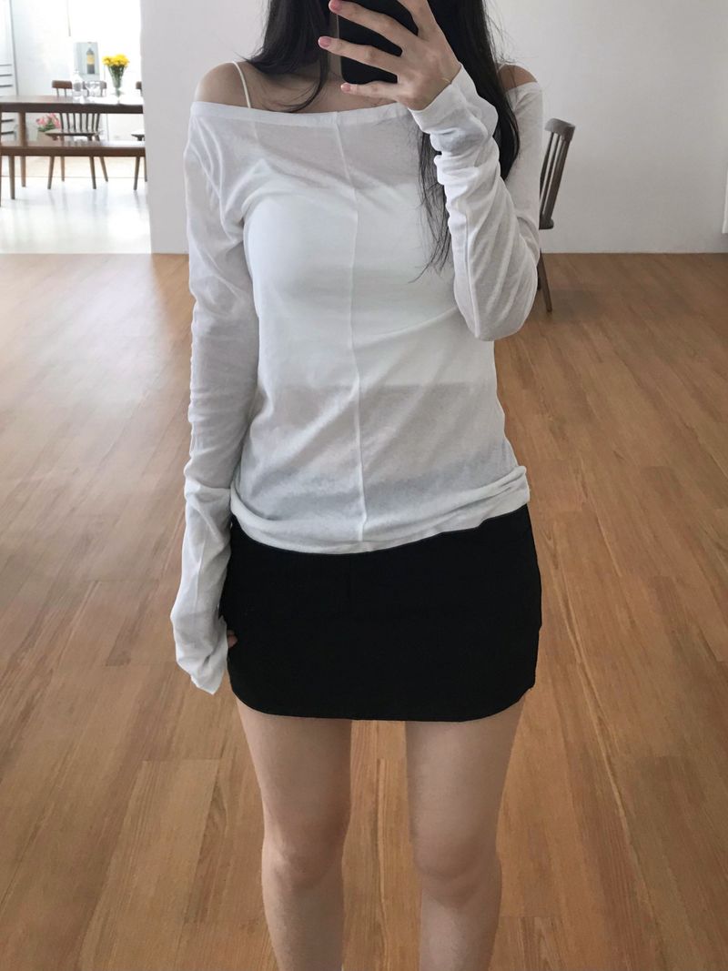 Lizzy Unbalanced T-shirt (4 colors)