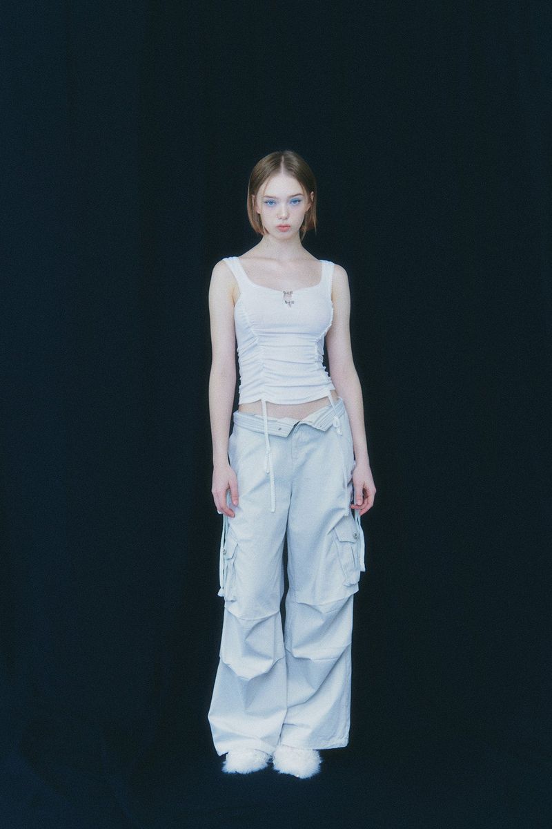 PAIN OR PLEASURE（ペインオアプレジャー）の「DAFFODIL TOP white（Tops）」