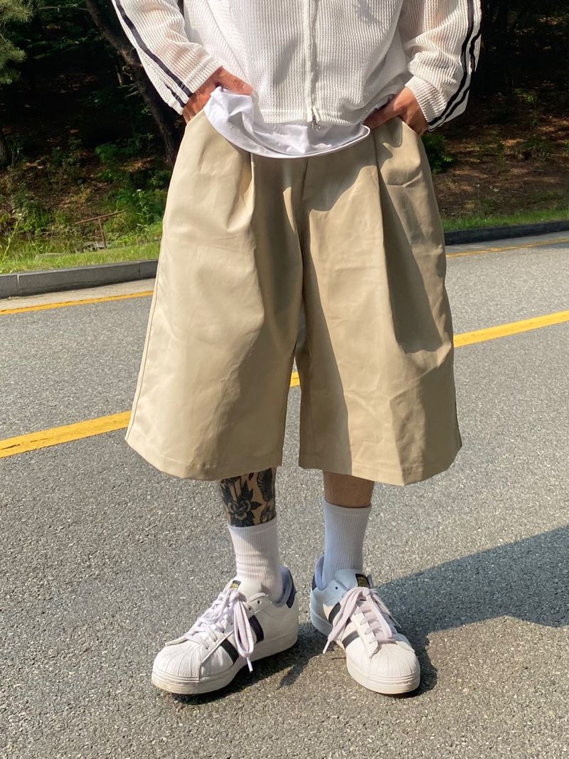 UNAIDUN(アネイダン)の「Balloon Coated Cotton Half Pants 3C(Pants)」