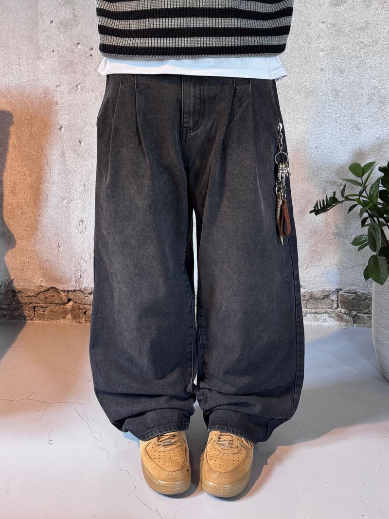ESOO(イス)の「Ease Wide Two-Tuck Denim Pants(Pants)」