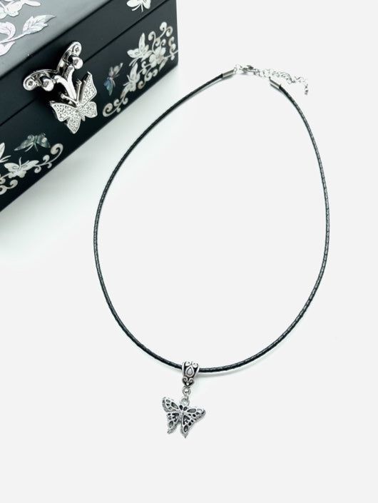 Oriental Necklace