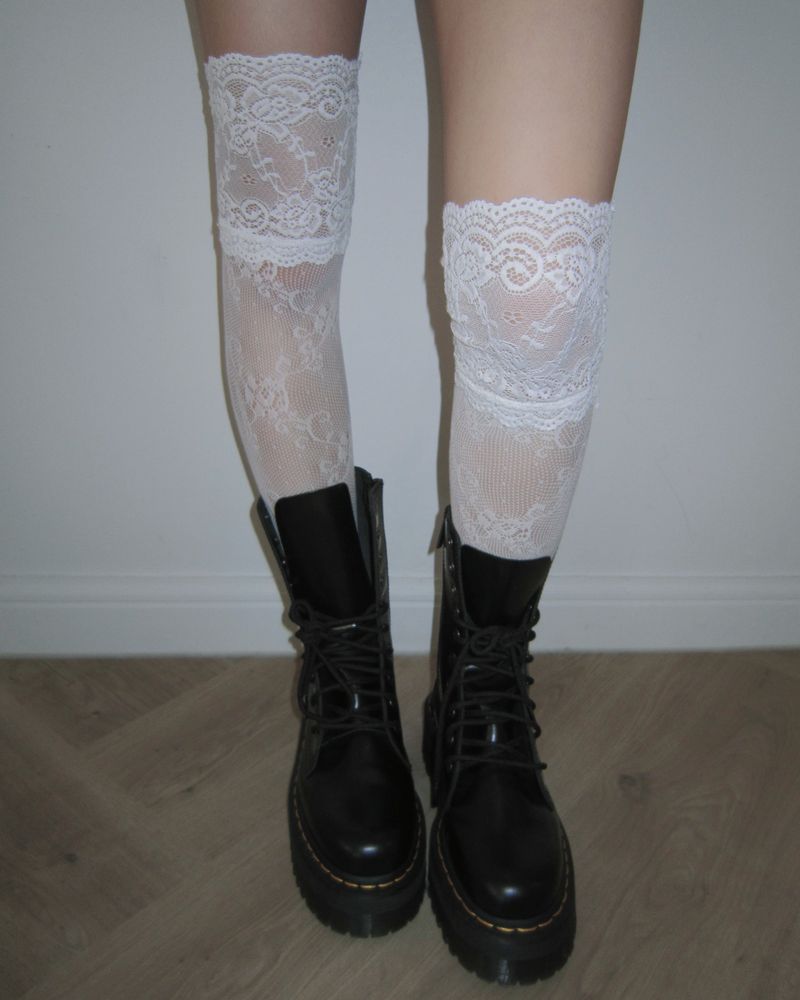 Mubet Lace Knee Socks