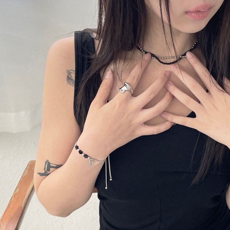Fluid Curve Ring