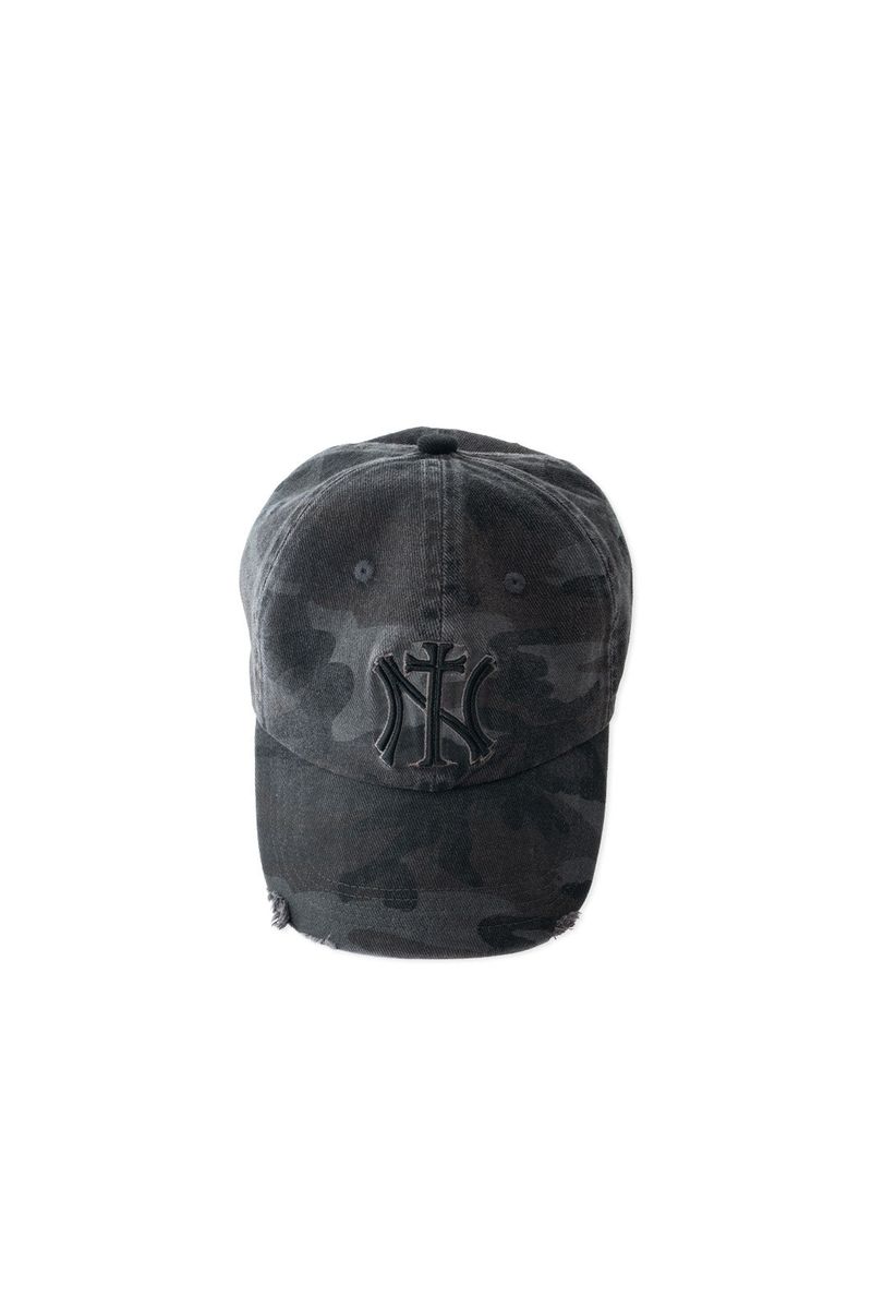 ETCE（イーティーシーイー）の「NY クロス ダメージ キャップ (CAMO)（帽子）」