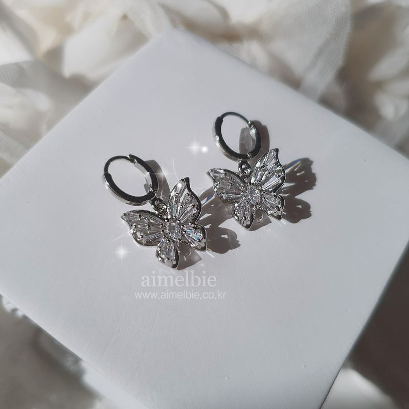 [Aespa Karina Piercing] Butterfly Fairy Huggies Piercing