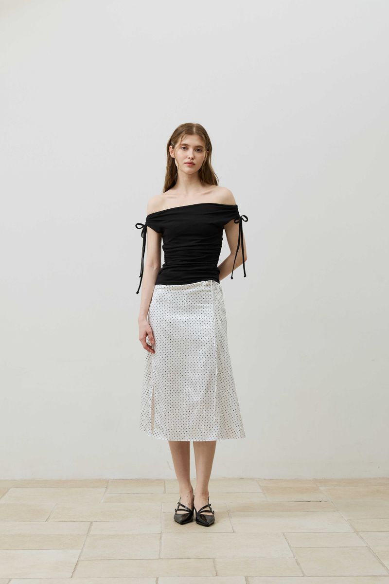 LILY OFF-SHOULDER SHIRRING TOP / BLACK