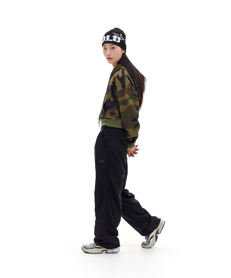 BOLD UNCUFFED BEANIE (BLACK)