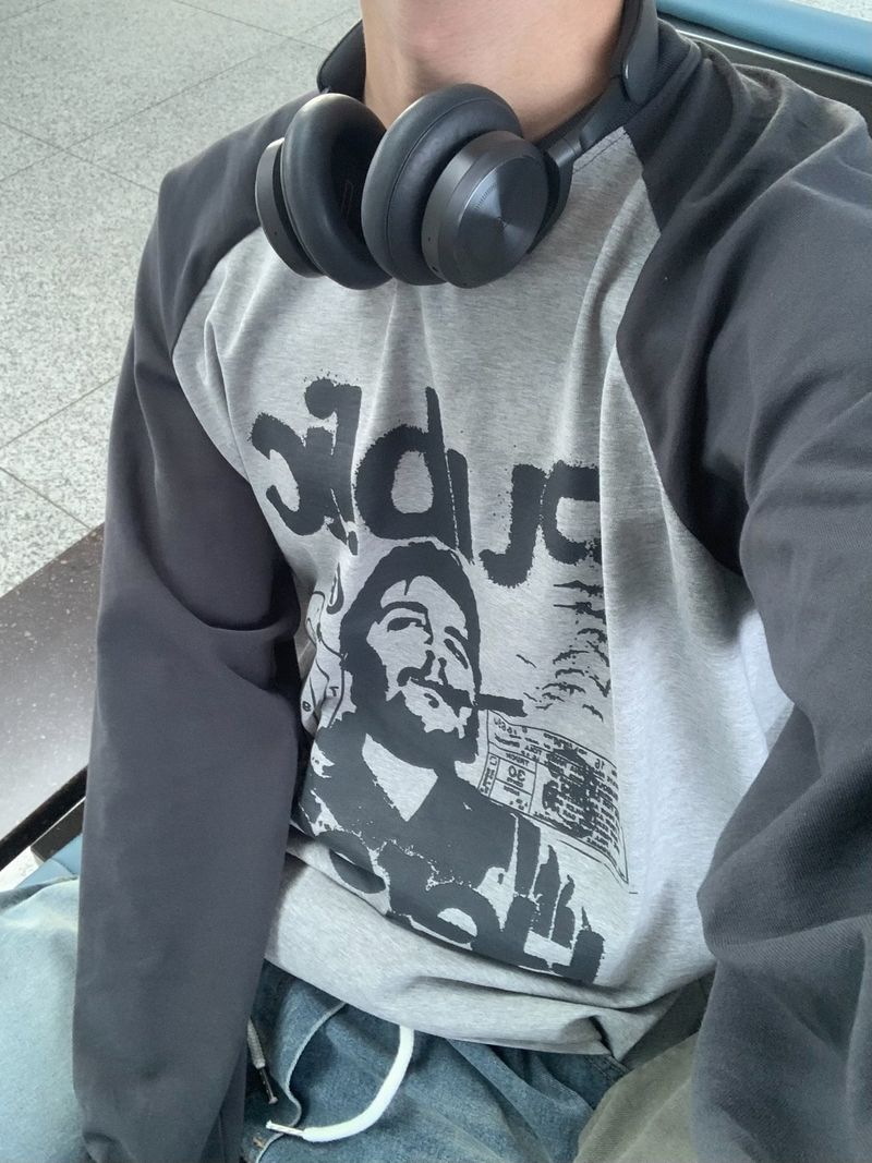Smoke Raglan Long sleeve