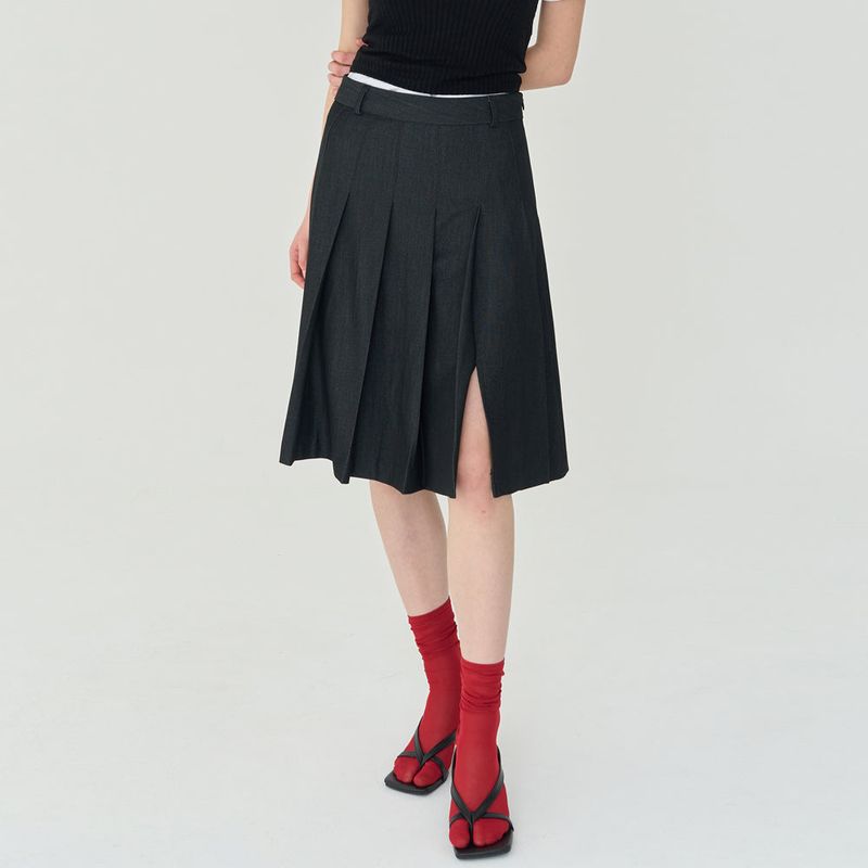 FREIHEIT(フライハイト)の「SLIT PLEATS MIDI SKIRT (BLACK)(Skirts)」