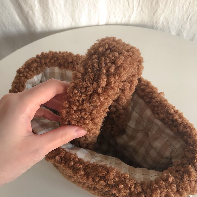 【MADE】Dumble fur string hand bag