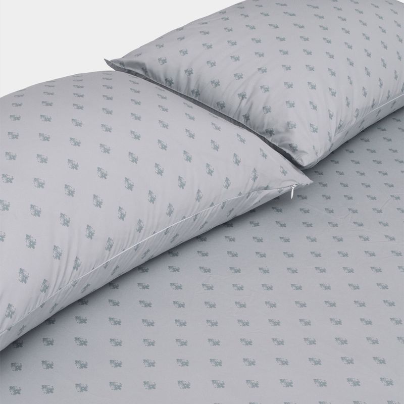 Dust-Free Fleur Pillowcase