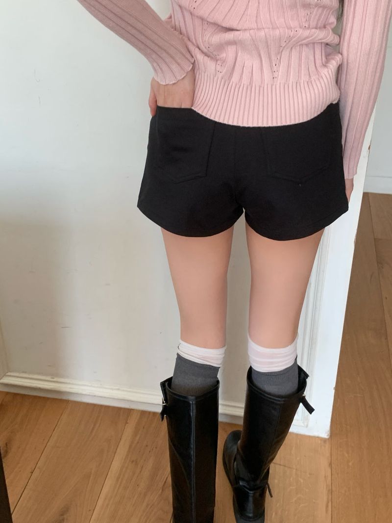 Modern Two Belt Button Bijou Short Pants