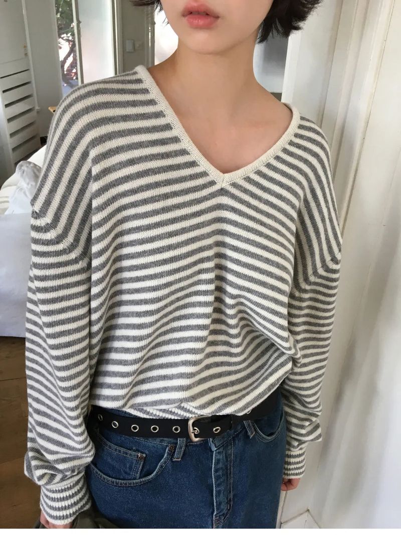 Cebu striped V-neck knit (2color)