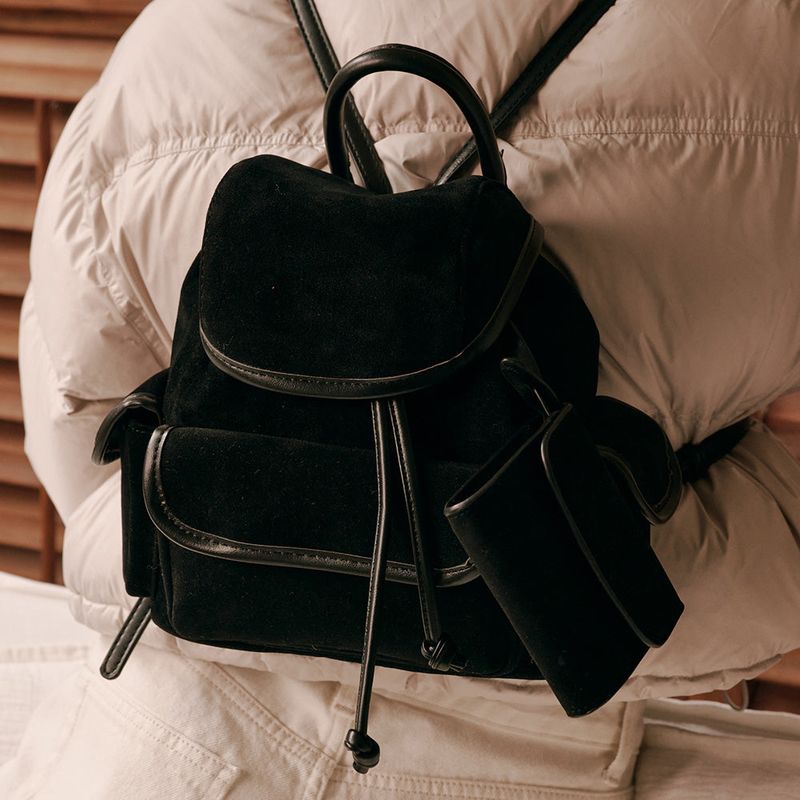ALLINCOMPLETE（オールインコンプリート）の「Nube Suede Mini Backpack (Black)（Bags）」