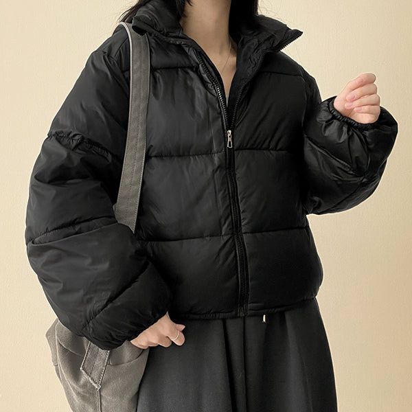 hijjoo（ハイチュー）の「Leah Van Crop Padded Jumper（Jackets/Outerwear）」