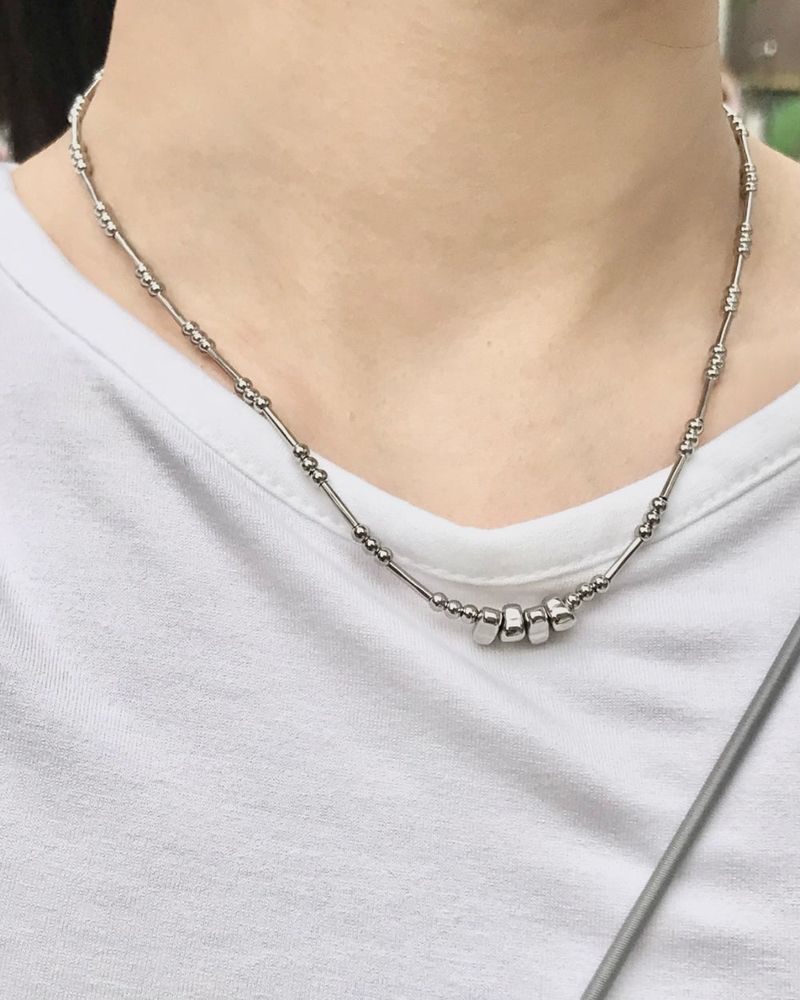 Lias necklace