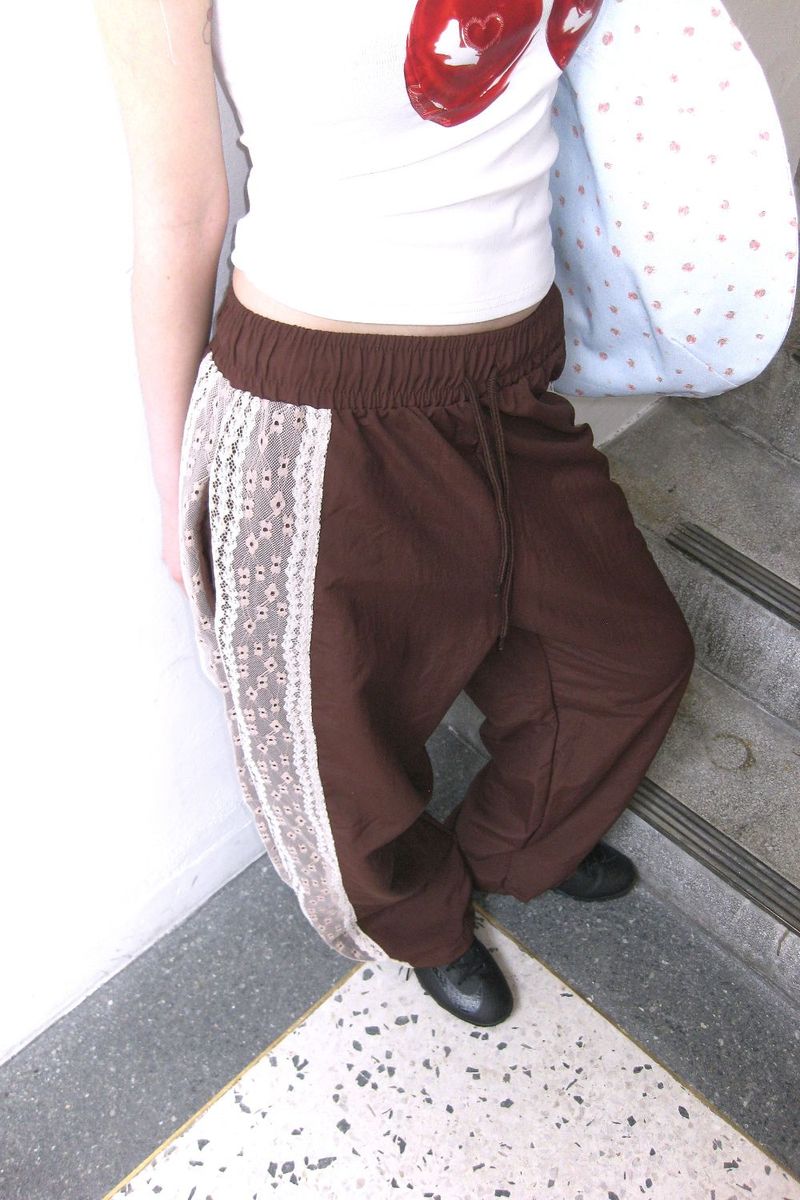 Radio Pacific（ラジオパシフィック）の「Haro Lace Nylon Jogger Pants.（Pants）」