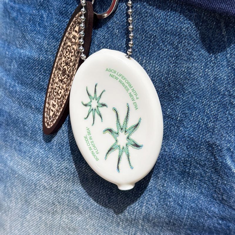MEMORIESBOUNDARY（メモリーズバウンダリー）の「BORN IN CODE NTP-4 Coin Wallet Keyring (White)（Smartphone Accessories）」