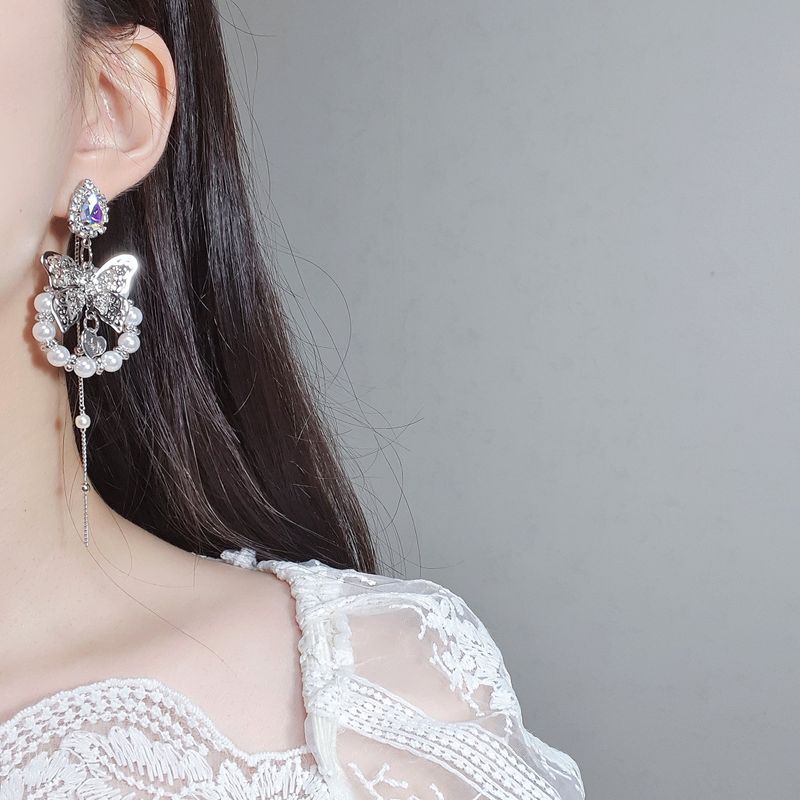 Queen Butterfly Earring