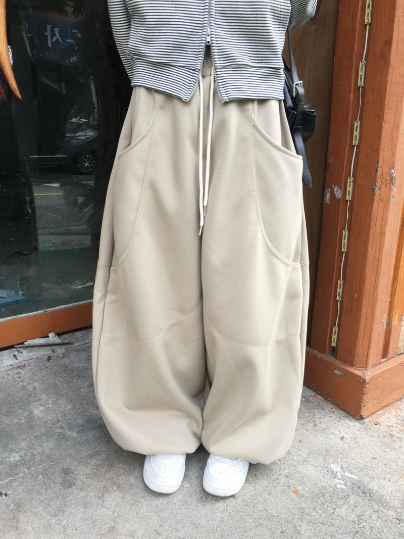 Mile Curved Two-Pocket Sweatpants (6c)