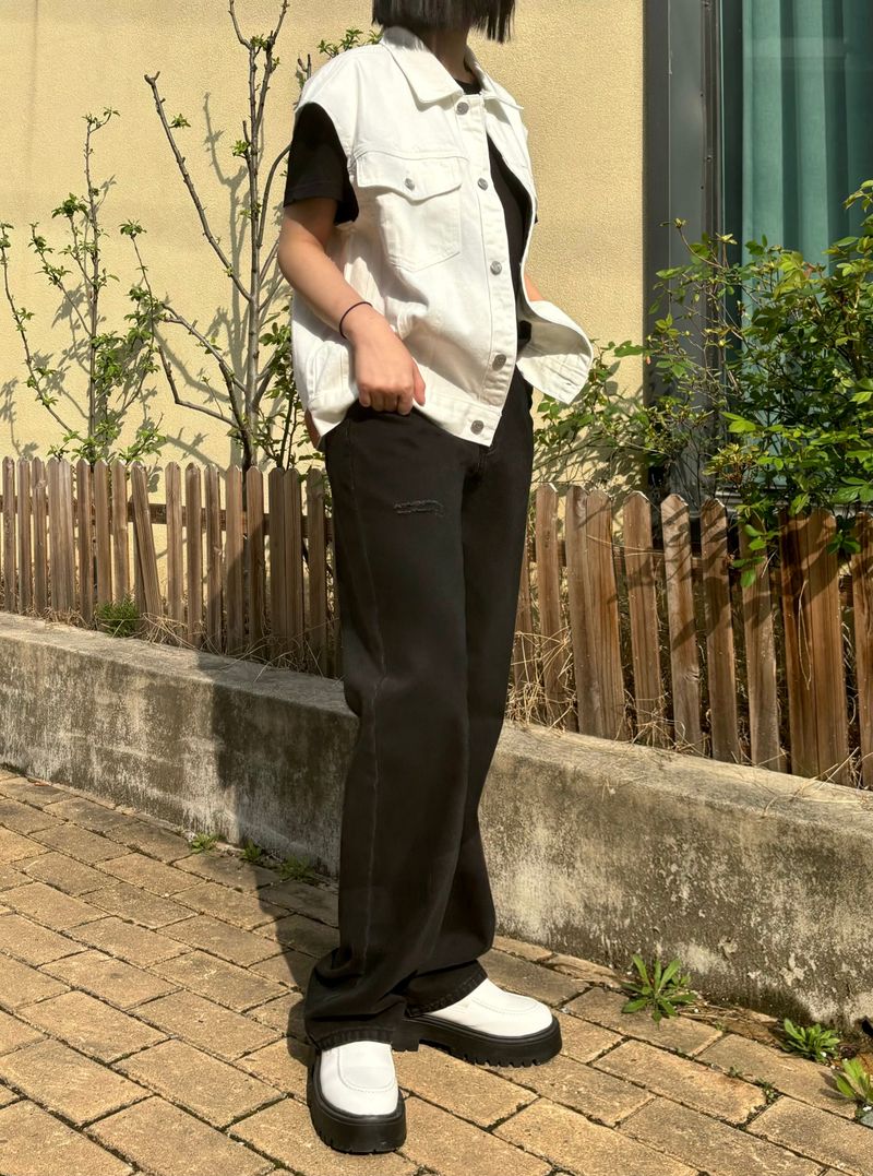 LOOSE FIT WHITE DENIM VEST code 21011