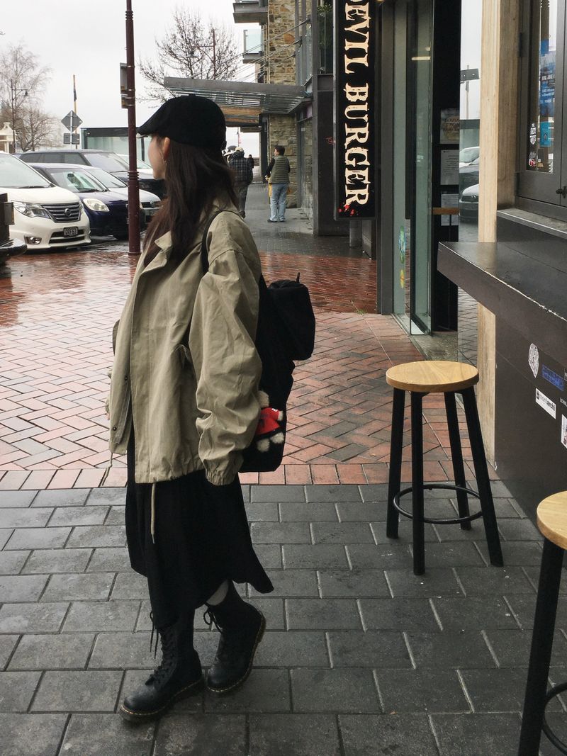 Motion Flow Cut Skirt (2c)