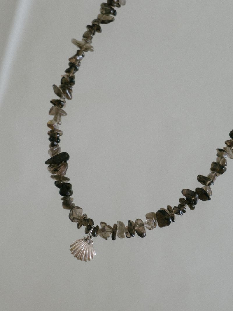 Aya necklace [smoke]