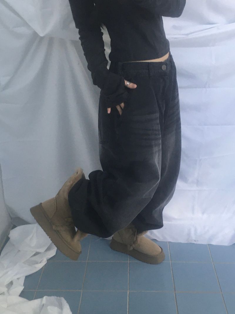 Curved overfit washed denim