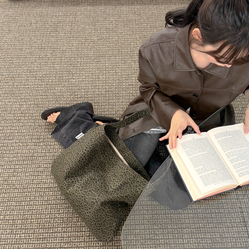 Avivere(アビベール)の「Daily eco bag_corduroy leopard khaki(Bags)」