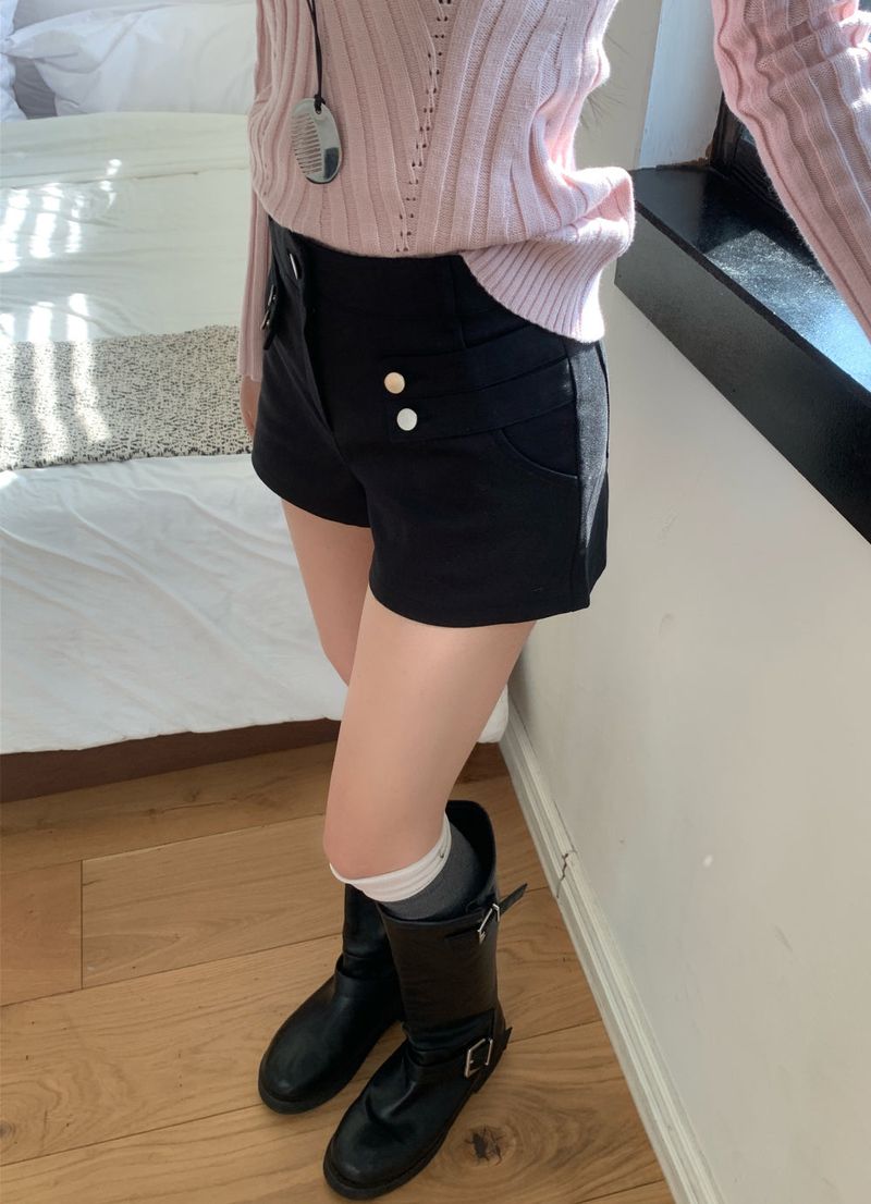 Modern Two Belt Button Bijou Short Pants