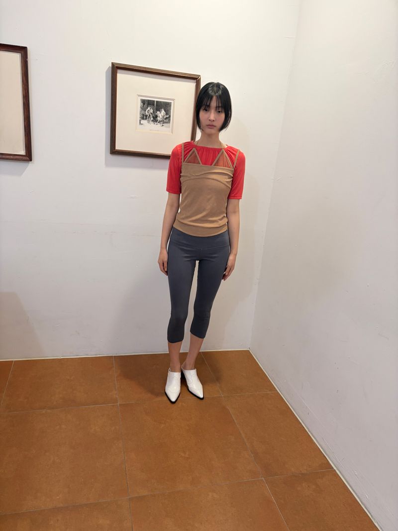 ERR（イアルアル）の「shirring neck tee（Tops）」