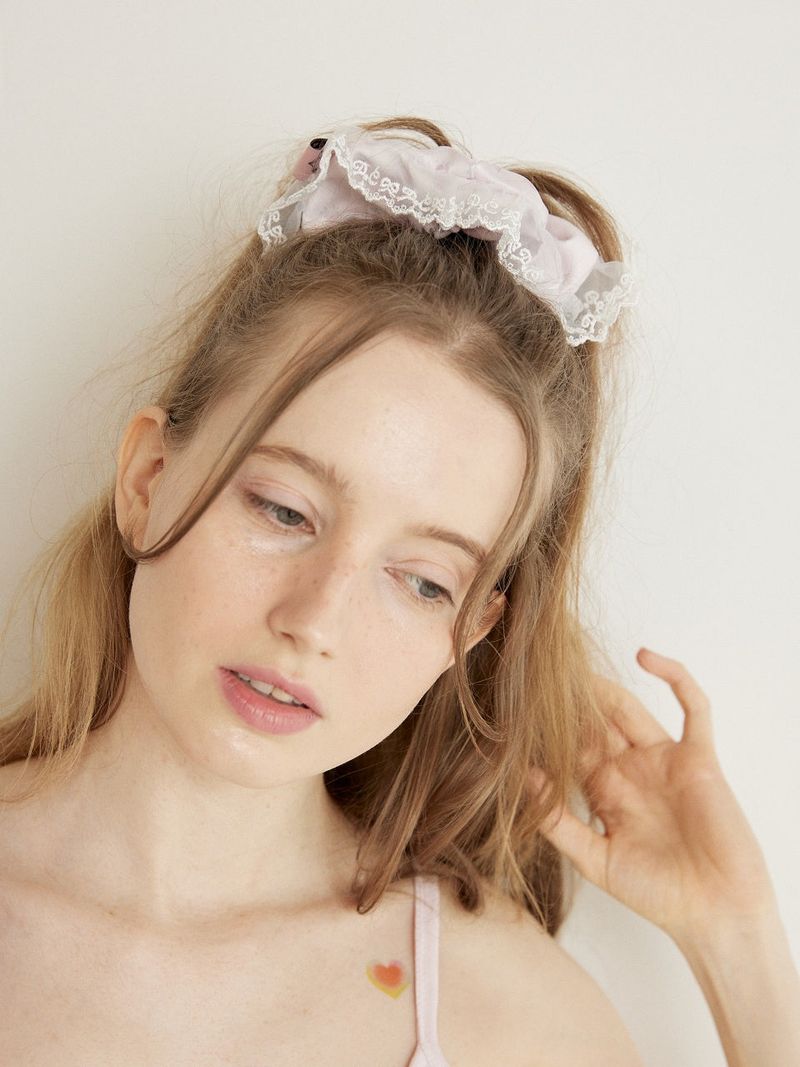 BIG LACE SCRUNCHIE - PINK