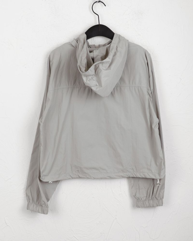 Alka cut crop hood windbreaker jumper