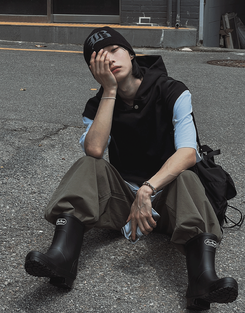 2PLAN（ツープラン）の「ヘビークロップフードベスト (3 color)（Tops）」