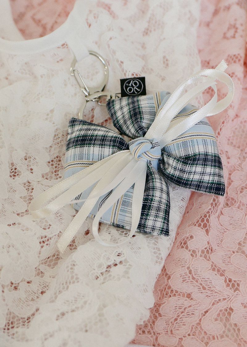 VOOR（ボル）の「[shiwonderful x voor] Mixed Check Ribbon Keyring_Blue（Toys/Key Holders）」