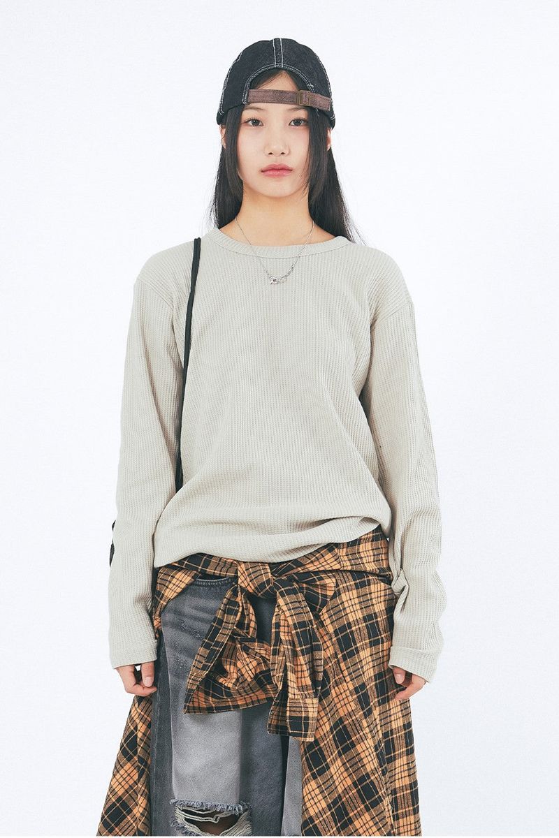 Waffle slab round-neck long sleeve