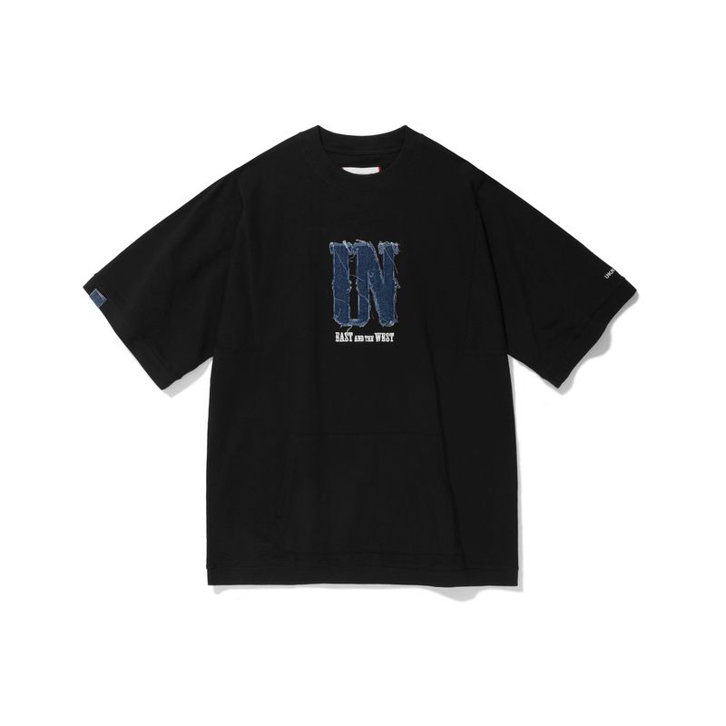 UNKNOWNDOMAIN（アンノーンドメイン）の「U.N EAST AND THE WEST T99 _ BLK（Tops）」
