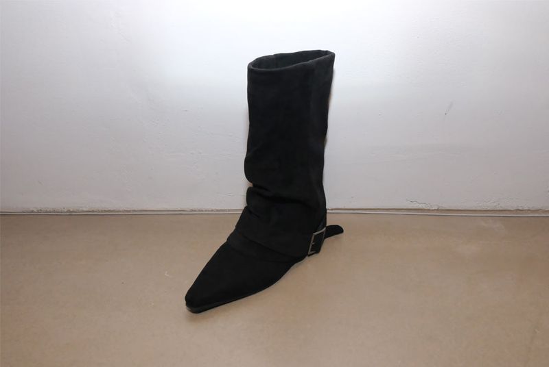 Hug belt boots _Black suede