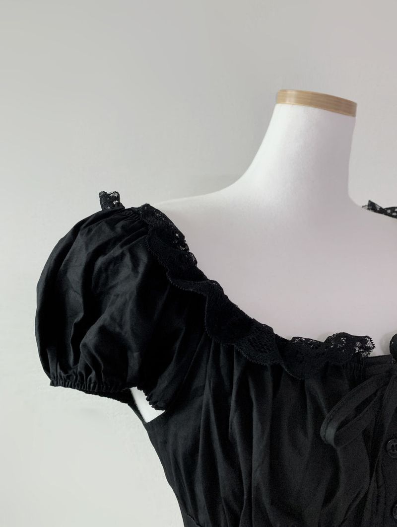Yuka lace flare black blouse