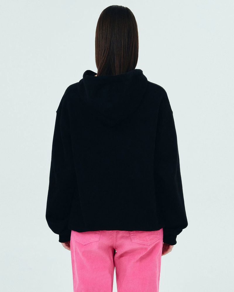 NCOVER ROMAN TYPO HOODIE-BLACK
