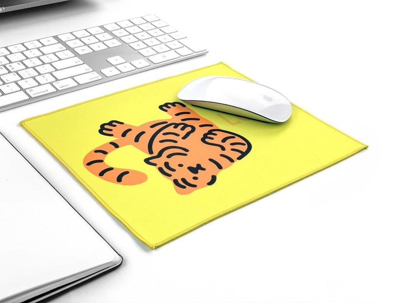 LOOK TIGER MOUSE PAD