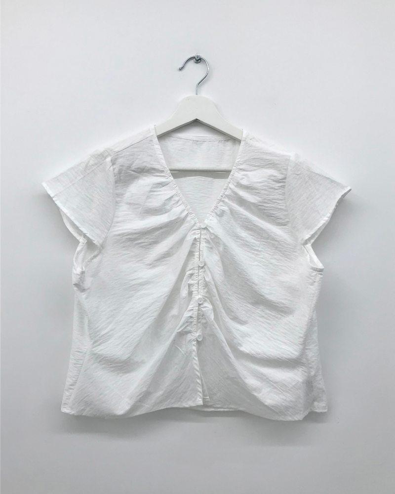 Wing Dot Shirring Blouse (2color)